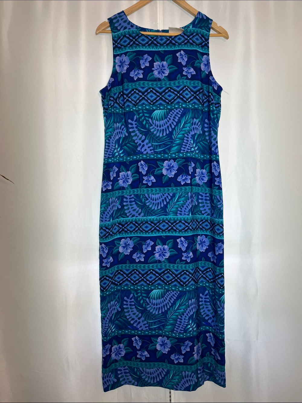 Vintage Kathie Lee Collection Blue & Teal Floral Sleeveless Maxi Dress